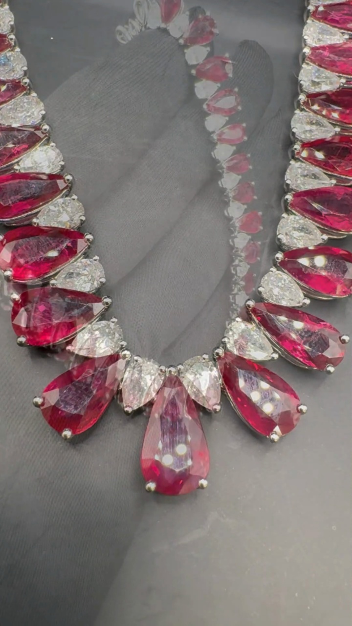 Red heat MOS necklace short video